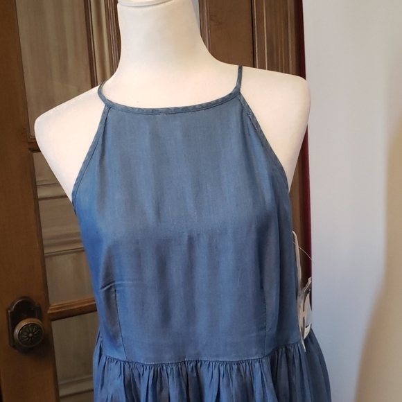 crown & Ivy Chambre Halter Fit and Flare D… - Picture 2 of 7